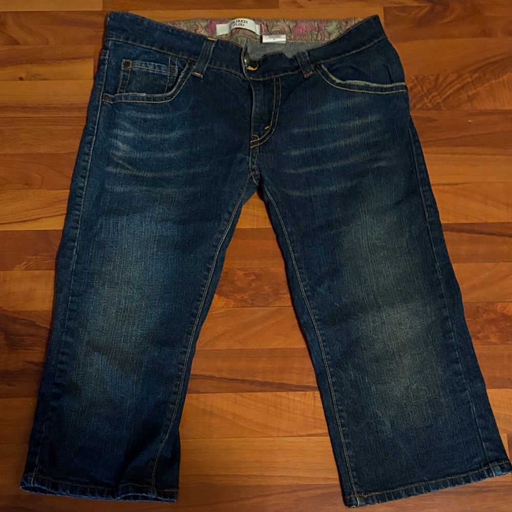 Levi's Women's Relaxed Fit Capris Jeans - Dark Blue size 13